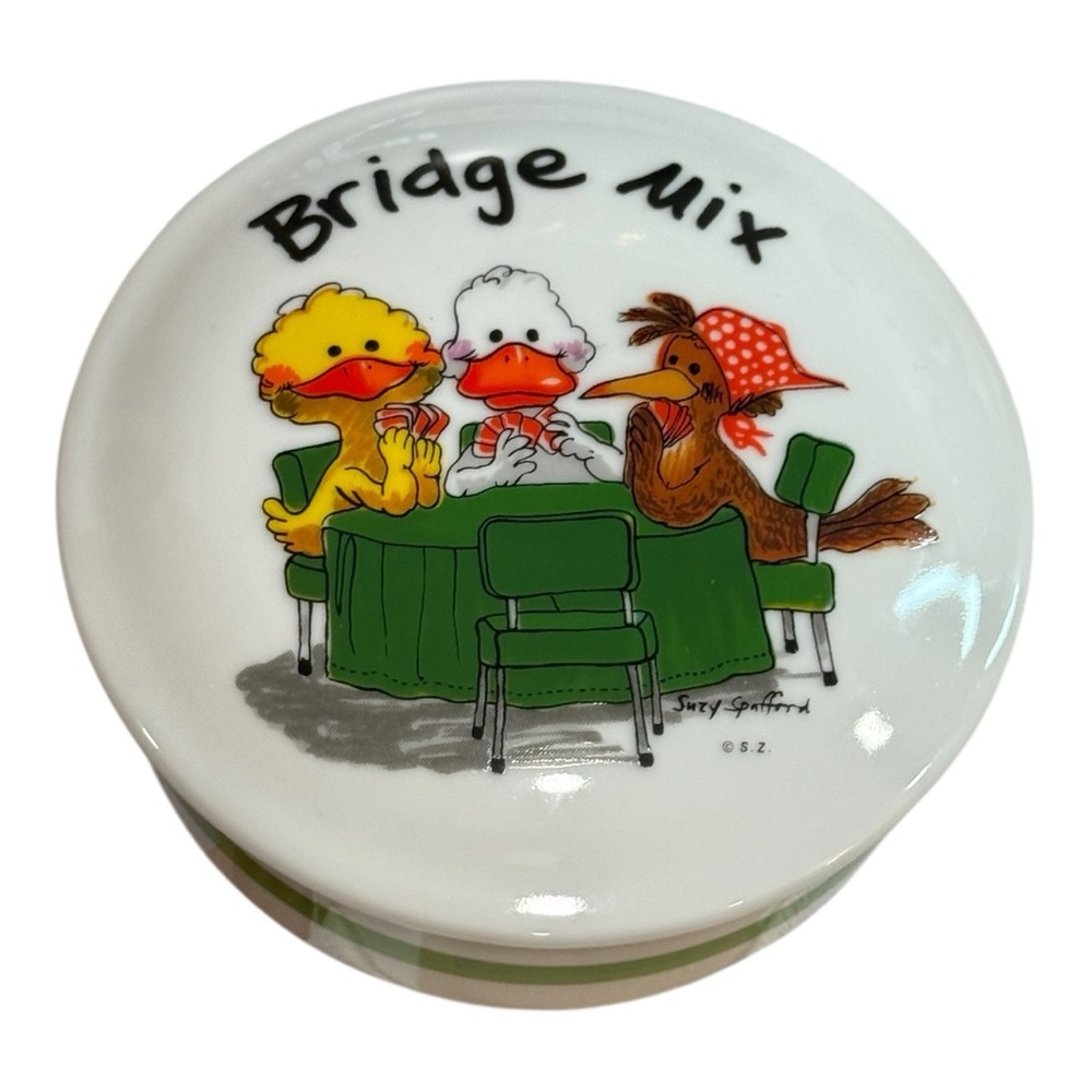 Vintage 1976 Suzy’s Zoo “Bridge Mix” Ceramic Dish w/ Lid – Enesco Imports